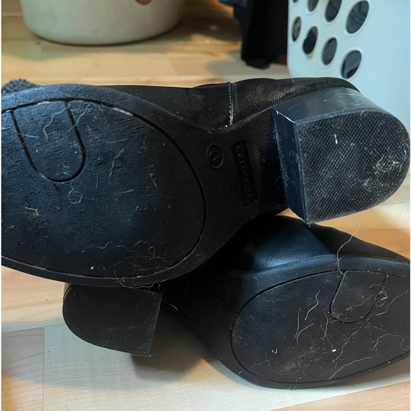 Black sz 9 Booties! - Picture 2 of 3